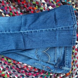 Levi’s bootcut jeans size 9 short